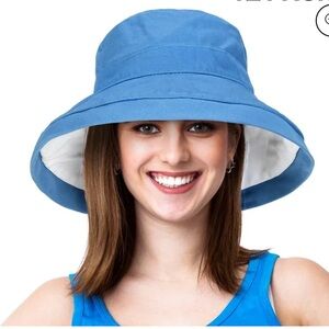 SUN BLOCKER UPF 50+ Reversible Bucket Hat